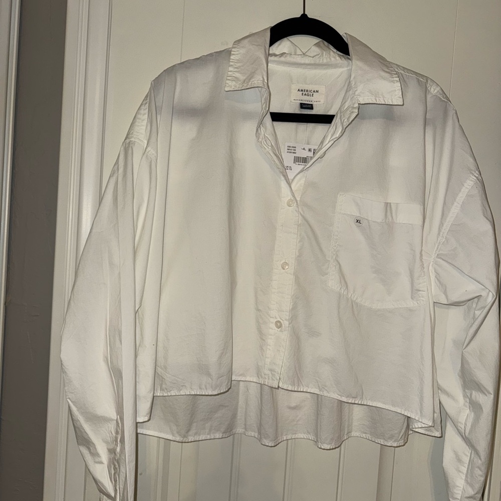 American Eagle Outfitters White Button Down Shirt